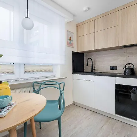Klimatyzowany Z Balkonem Blisko Centrum Krakowa By Renters *