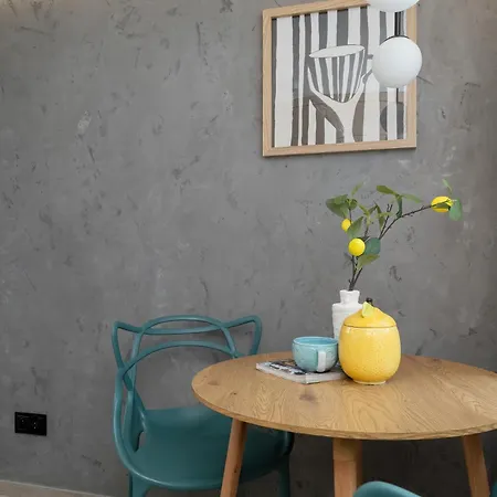 Klimatyzowany Z Balkonem Blisko Centrum Krakowa By Renters Apartman